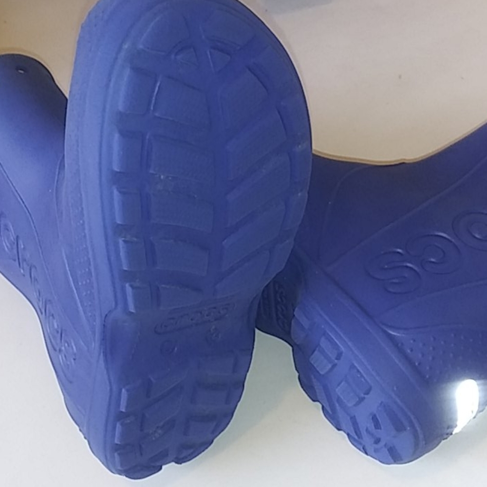 SOLD! Crocs Rain Boots Unisex Size 12 - Picture 12 of 15